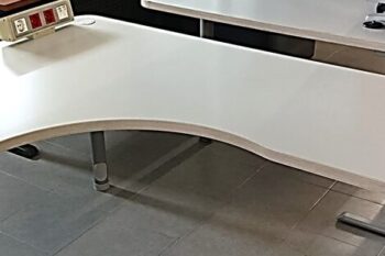 SECRETÁRIAS / POSTOS COMPACTOS CURVOS - ML CINZA / ALUMÍNIO