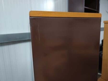 ARMÁRIO METÁLICO MISTO 1500x800 C/ PORTAS CORRER VIDRO E GAVETÕES DE ARQUIVO - MDF CARVALHO / CASTANHO - Image 3