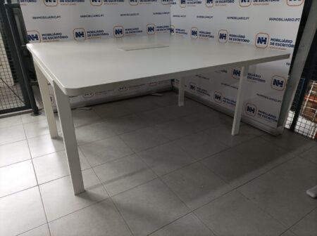 MESAS DE REUNIÃO E/OU DE TRABALHO QUADRADAS 1400x1400 - ML BRANCO / BRANCO - Image 2