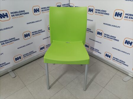 CONJUNTO DE 04 CADEIRAS MULTIUSOS 4 PÉS ID "ICE 800" - Image 2