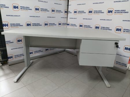 SECRETÁRIAS DE ESCRITÓRIO Linha UNI 1200x800 C/ BLOCO GAVETAS FIXO - ML CINZA / CINZA