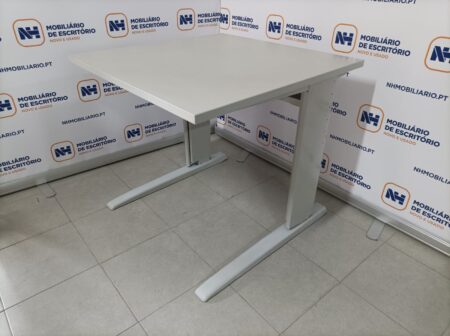 SECRETÁRIA / MESA DE APOIO DE ESCRITÓRIO 800x800 - ML CINZA / CINZA