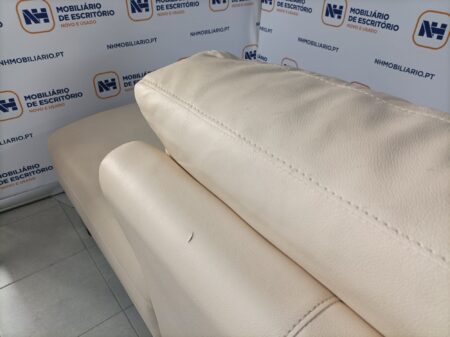 CONJUNTO SOFÁ DE SALA/ESPERA + CHAISE LONGUE - PELE BEGE - Image 8