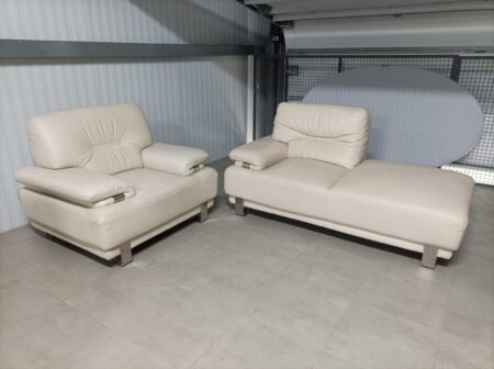 CONJUNTO SOFÁ DE SALA/ESPERA + CHAISE LONGUE - PELE BEGE