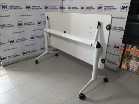 MESAS DE FORMAÇÃO / MULTIUSOS 1400x680 TAMPO REBATÍVEL C/ RODAS - ML BRANCO / BRANCO - Image 4