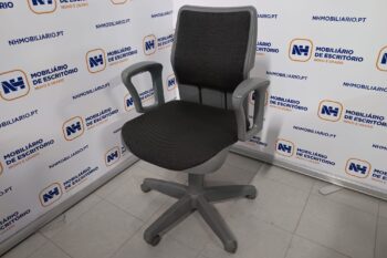 CADEIRAS ESCRITÓRIO OPERATIVA C/ RODAS + BRAÇOS "STEELCASE" - TECIDO CINZA-ESCURO / CINZA