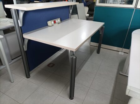 BALCÃO DE ATENDIMENTO / POSTO RECEÇÃO 1400x800 - TECIDO AZUL / ML CINZA / ANTRACITE