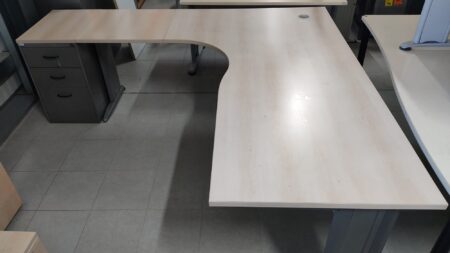 POSTO COMPACTO CURVO ESQUERDO 2000x2200 C/ BLOCO 03 GAVETAS - ML MAPLE / ANTRACITE - Image 2