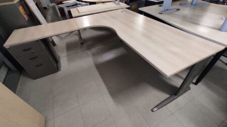 POSTO COMPACTO CURVO ESQUERDO 2000x2200 C/ BLOCO 03 GAVETAS - ML MAPLE / ANTRACITE - Image 3