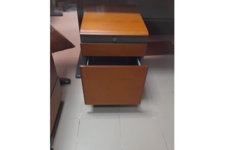 CONJUNTO DE MOBILIÁRIO DE ESCRITÓRIO - MADEIRA CEREJEIRA / ANTRACITE - Image 5