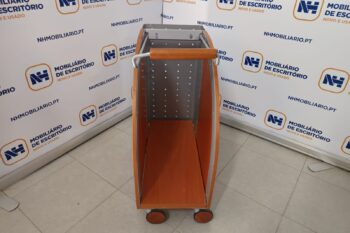 SUPORTE CPU C/ RODAS - ML CEREJEIRA / ALUMÍNIO