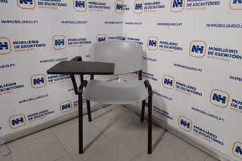 CADEIRAS MULTIUSOS AL.400 PP C/ PALMATÓRIA - CINZA