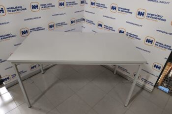 MESAS DE FORMAÇÃO / MULTIUSOS 4 PÉS 1300x700 – ML CINZA / CINZA