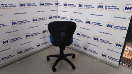 CADEIRAS ESCRITÓRIO C/ RODAS  – TECIDO AZUL - Image 3