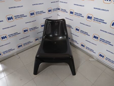 CADEIRA / POLTRONA EXTERIOR  - PP INDOOR E OUTDOOR PRETO