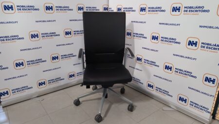 CADEIRAS ESCRITÓRIO OPERATIVAS ID "ACTIU - KADOS" - PELE PRETA / ALUMÍNIO - Image 2