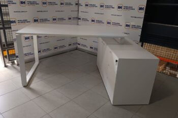 POSTO TRABALHO DIRECIONAL 1600x1200 C/ ARMÁRIO LATERAL - ML BRANCO / BRANCO