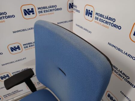 CADEIRAS DE ESCRITÓRIO ID "STEELCASE" - TECIDO AZUL-CLARO / PRETO - Image 4