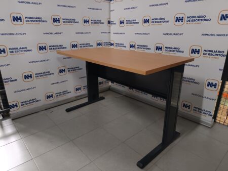 SECRETÁRIA ESCRITÓRIO OPERATIVA Linha UNI 1200x650 - ML FAIA / ANTRACITE