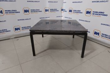MESA DE CENTRO QUADRADA 600x600 - GRANITO RORIZ / PRETO