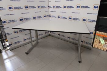 MESAS / BANCADAS DE TRABALHO ARTICULADAS 1400x800 - ML CINZA / ALUMÍNIO