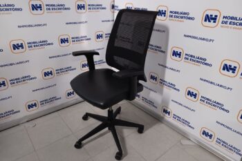 CADEIRAS ESCRITÓRIO REF. CDN.X31 - PELE SINT. PRETO