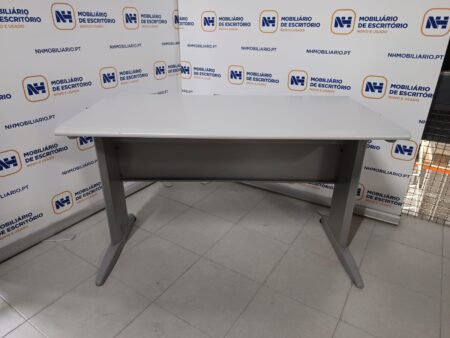 SECRETÁRIAS DE ESCRITÓRIO OPERATIVAS 1200x600 - ML CINZA / ALUMÍNIO