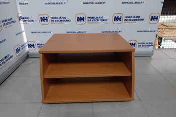 ARMÁRIO / MÓVEL BAIXO DE APOIO P/ SALA DE ESPERA 600x450 - POSTF FAIA